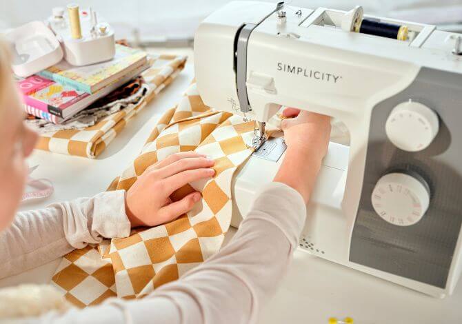 5 Common Sewing Machine Problems & How To Fix Them At Home