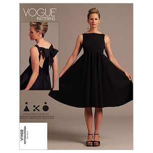 Vogue Sewing Pattern V1102 Misses' Dress White