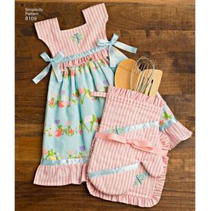 Simplicity Pattern 8109 Towel Dresses, Pot Holders & Oven Mitts