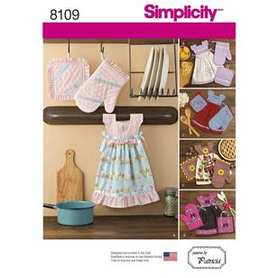 Simplicity Pattern 8109 Towel Dresses, Pot Holders & Oven Mitts