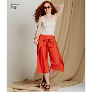 Simplicity Pattern 8134 Misses' Easy-To-Sew Pants & Shorts