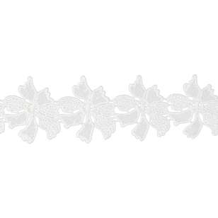 Simplicity Large Embroidered Flowers White 64 mm