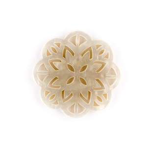 Hemline Carved Flower Button Beige 38 mm