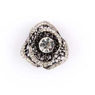 Hemline Diamond Rose Button Black 21 mm