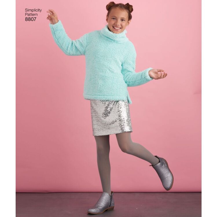 Simplicity Pattern 8807 Children's and Girls' Sportswear