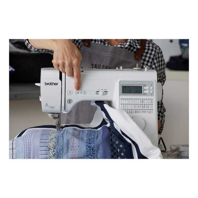Brother TY600C Comp Sew Machine White & Grey