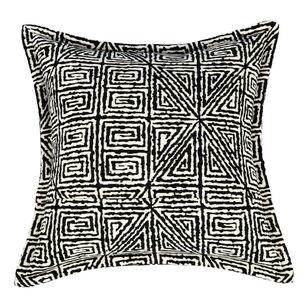 Logan & Mason Home Mercer Chenille Cushion Black 50 x 50 cm
