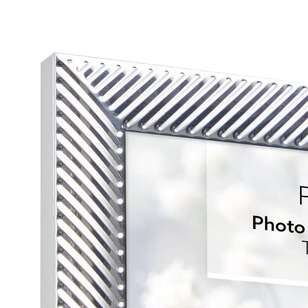 Frame Depot 13 x 18 cm Shiny Stripe Photo Frame Silver 13 x 18 cm