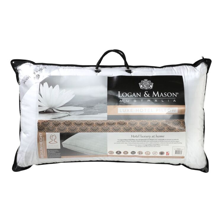 Logan & Mason Luxe Hotel Standard Pillow White