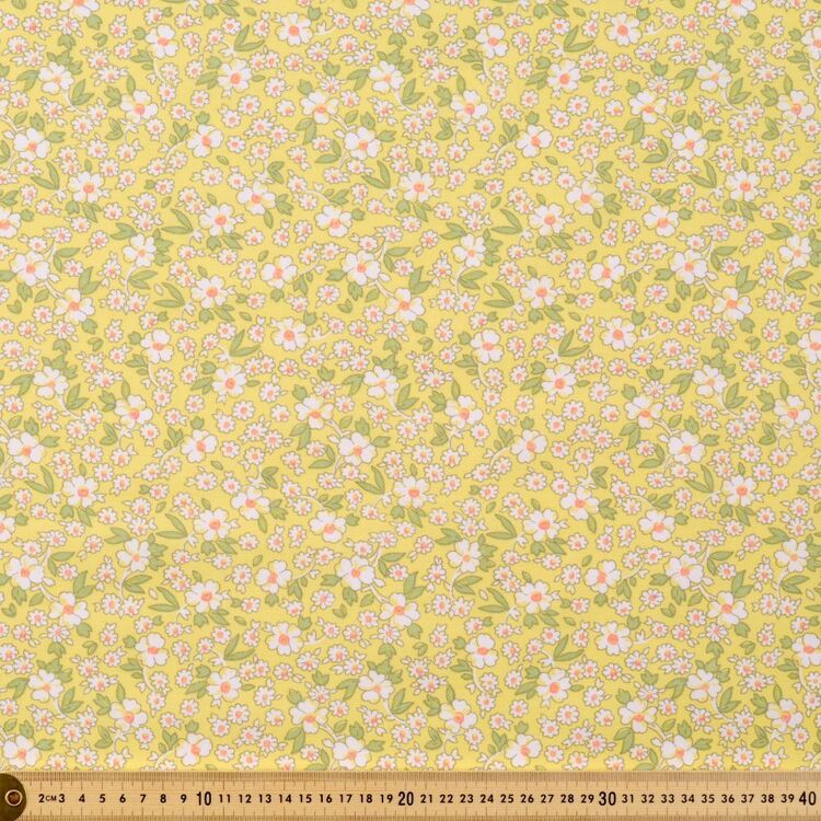 Ditsy Daisies Printed 112 cm Cotton Fabric