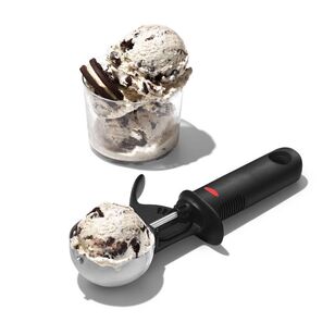 OXO Softworks Trigger Ice Cream Scoop Black