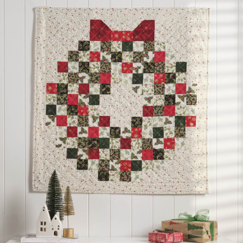Christmas Wreath Quilted Wall Hanging Project