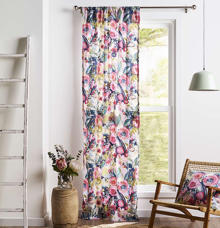 Curtain Projects Spotlight Australia