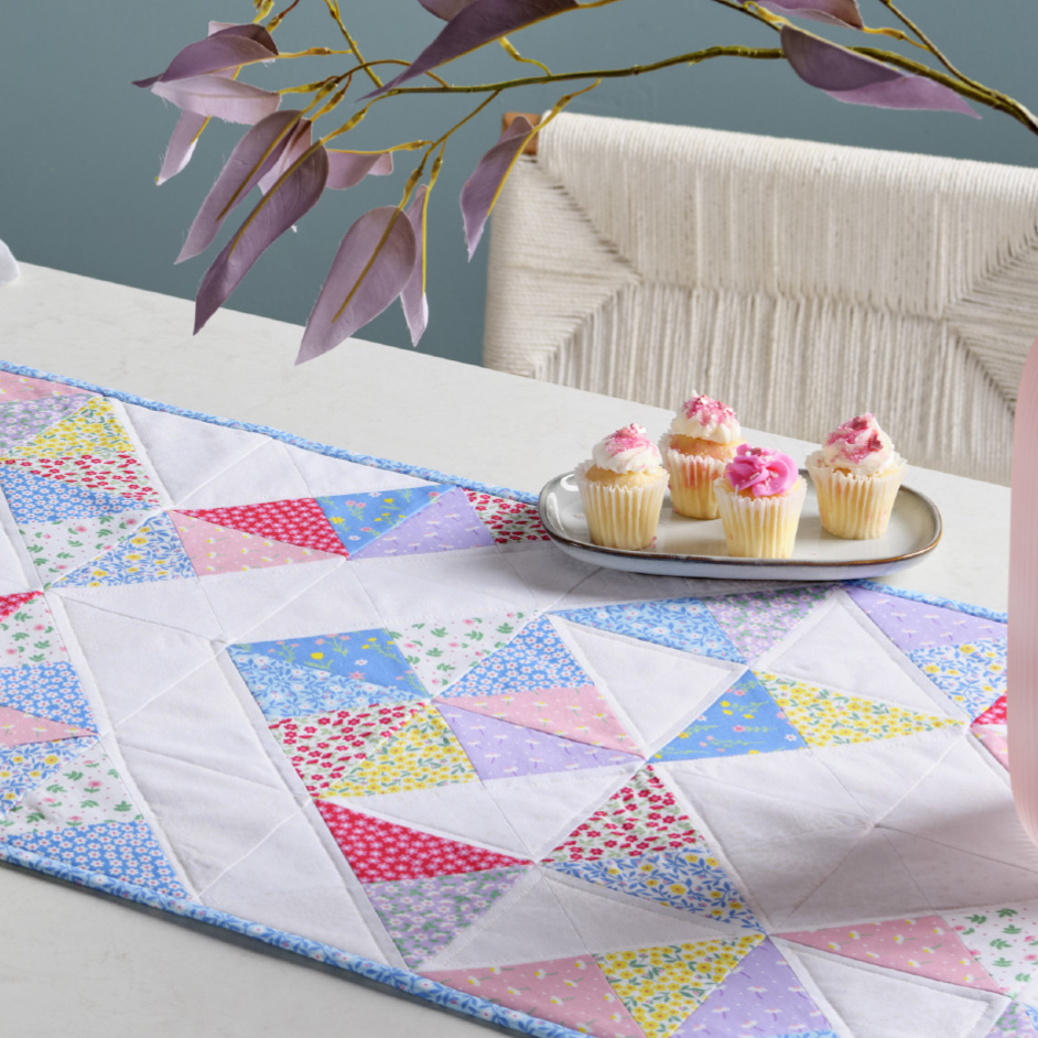 Ditsy Table Setting Ditsy Garden Table Runner Project | Spotlight Singapore