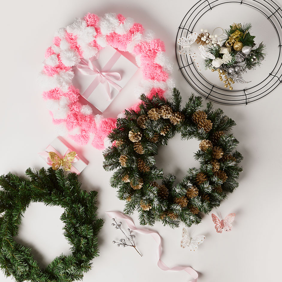 DIY Christmas Wreaths Project