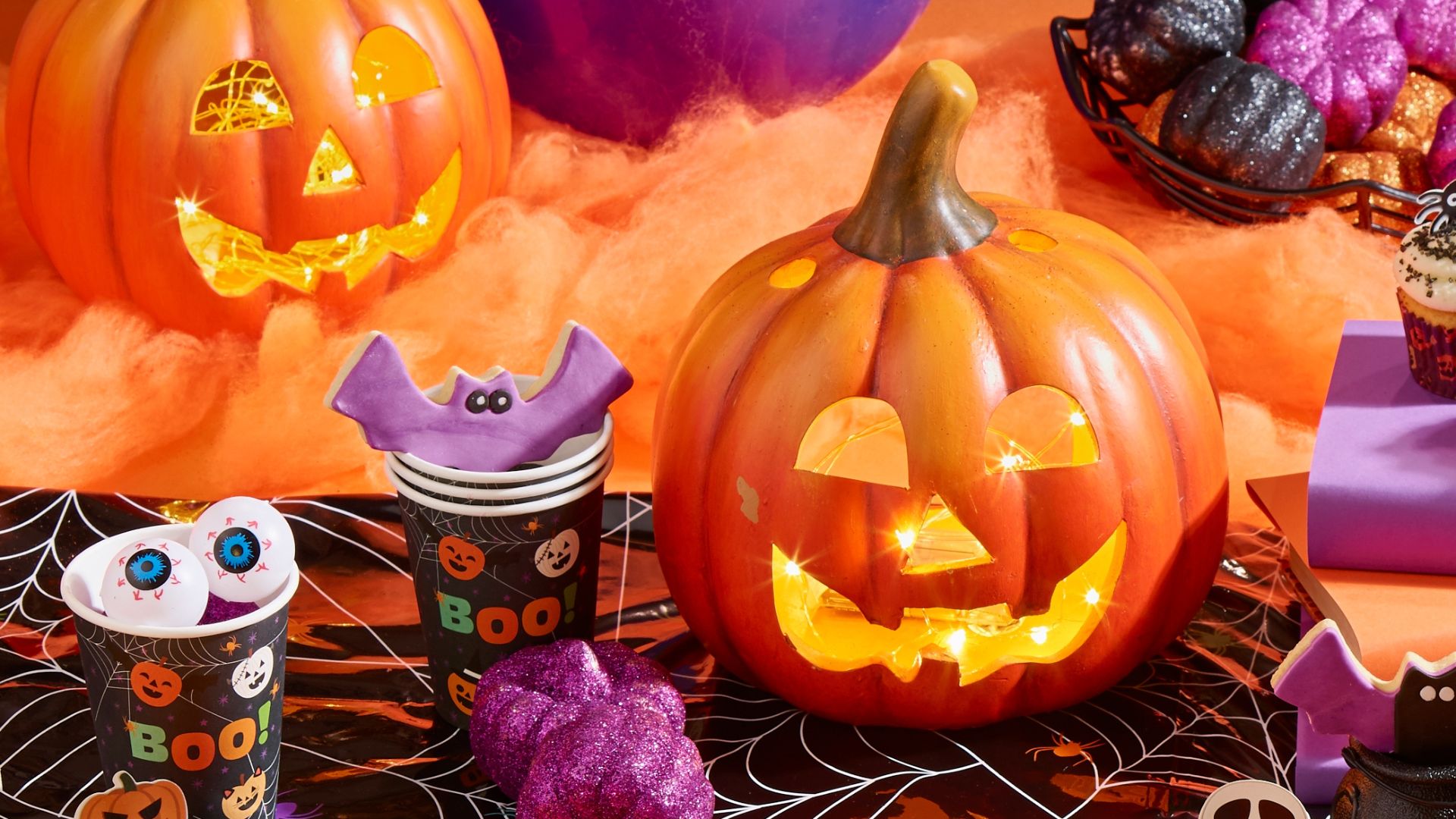 Host a Halloween party and serve up a feast in festive spooky partyware