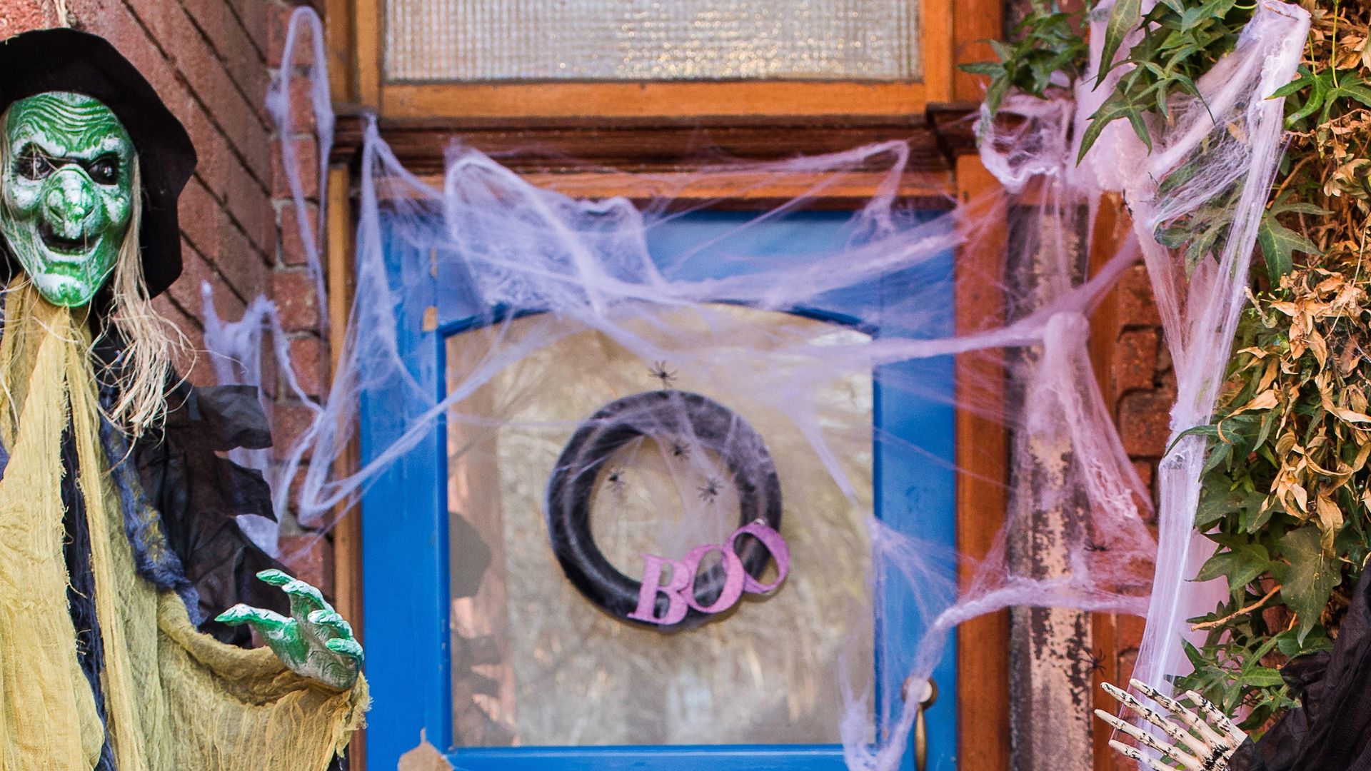3 Halloween Wreath Projects To Try This October
