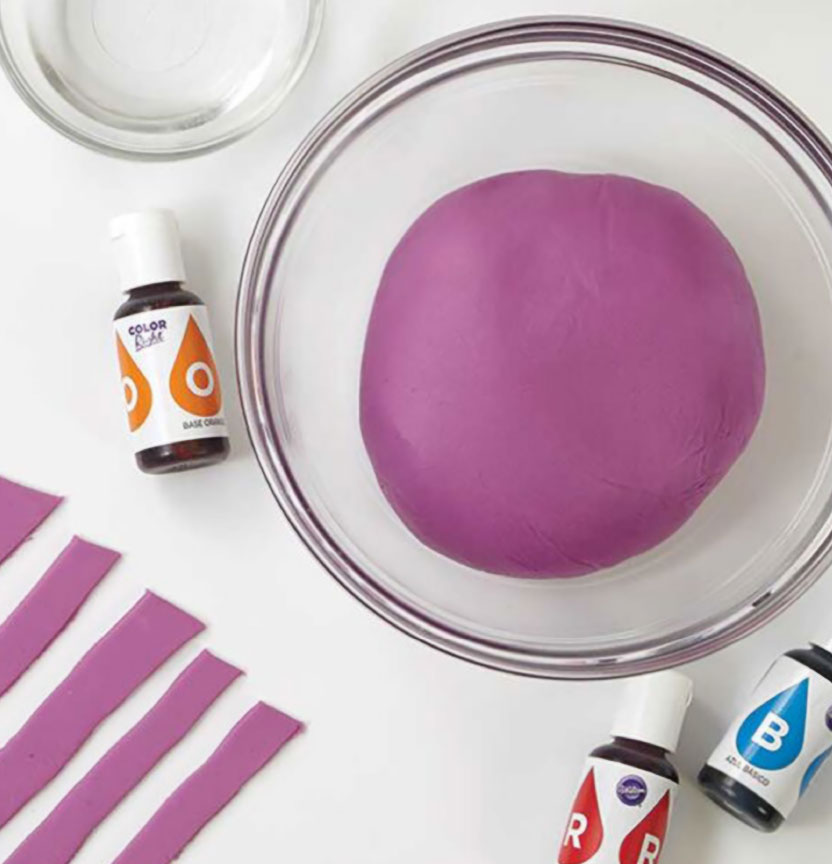 How To Colour Fondant Project