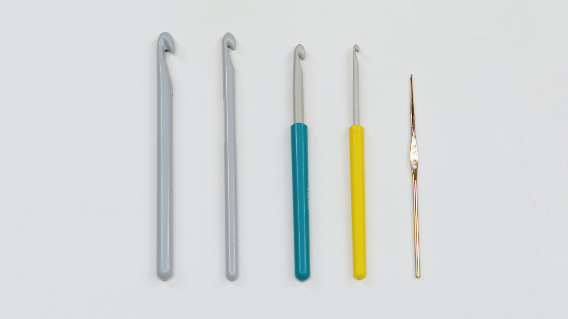 A Variety of Crochet Hooks For Your Projects