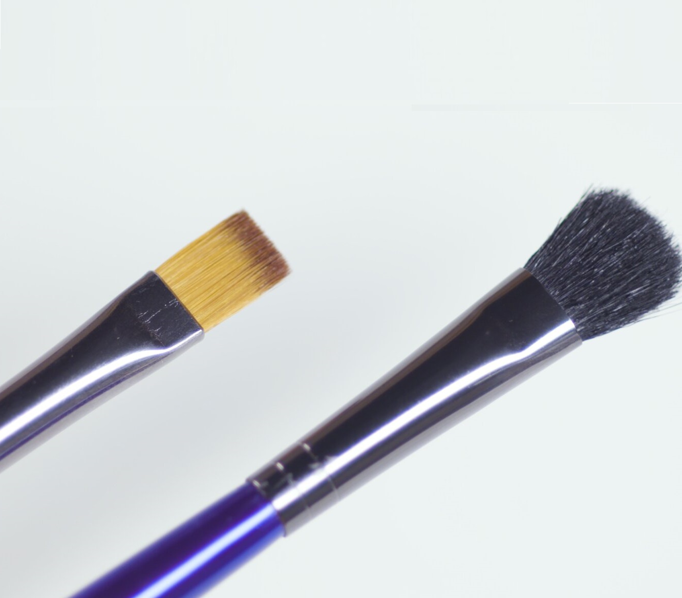 A Variety Of Bristles For Different Effects