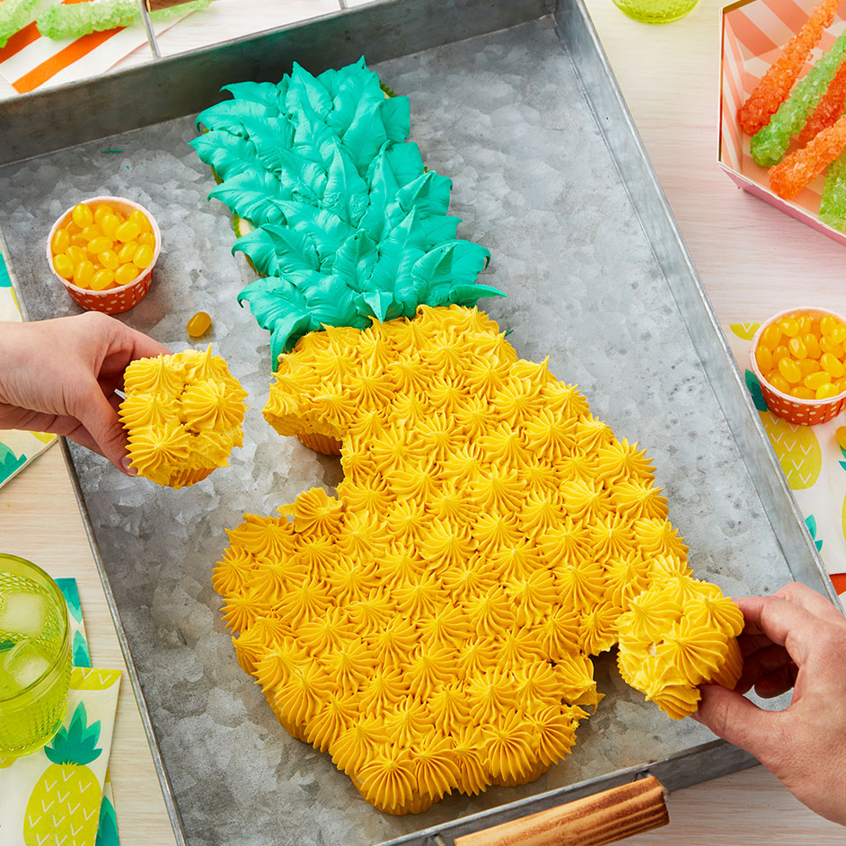 Pineapple Pull Apart Cake Project