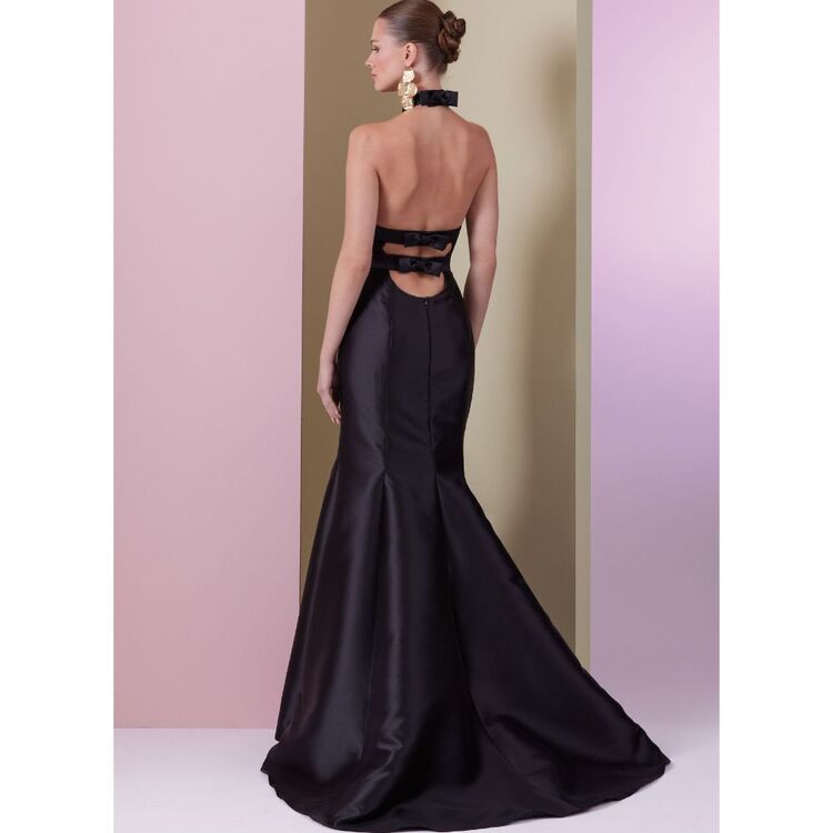 Vogue V2010 Misses' Halter Neck Dress Pattern Vogue V2010 Misses' Halter Neck Dress Pattern