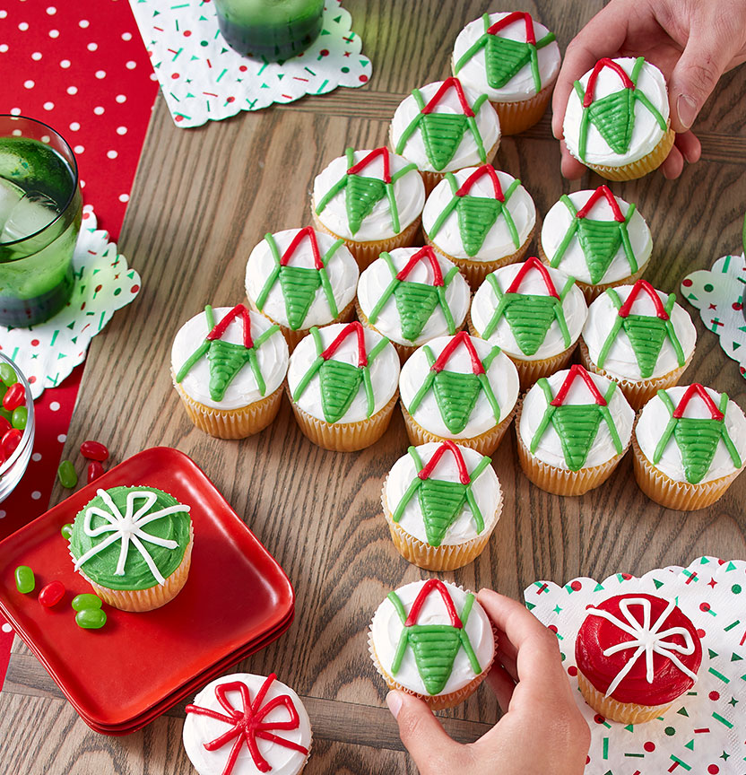 Red & Green Pull Apart Cupcakes Project