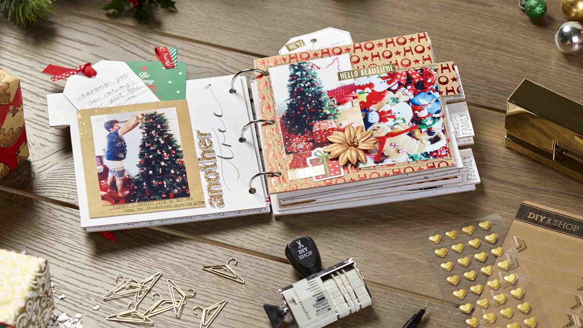 Christmas themed scrapbooking binder double layout