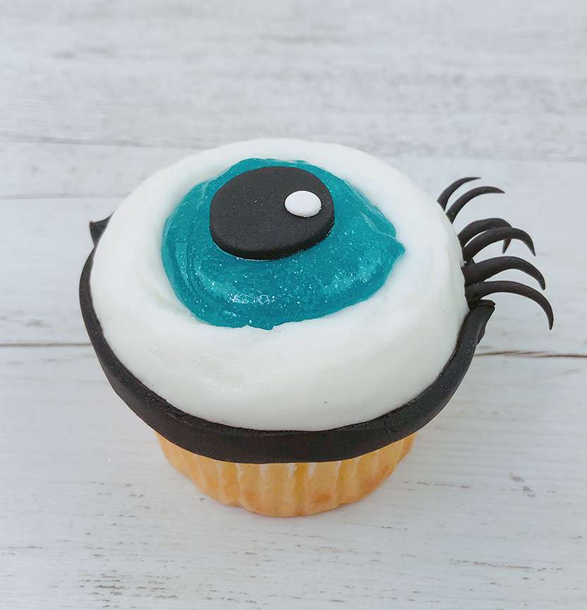 Slime Eyeball Cupcakes Project