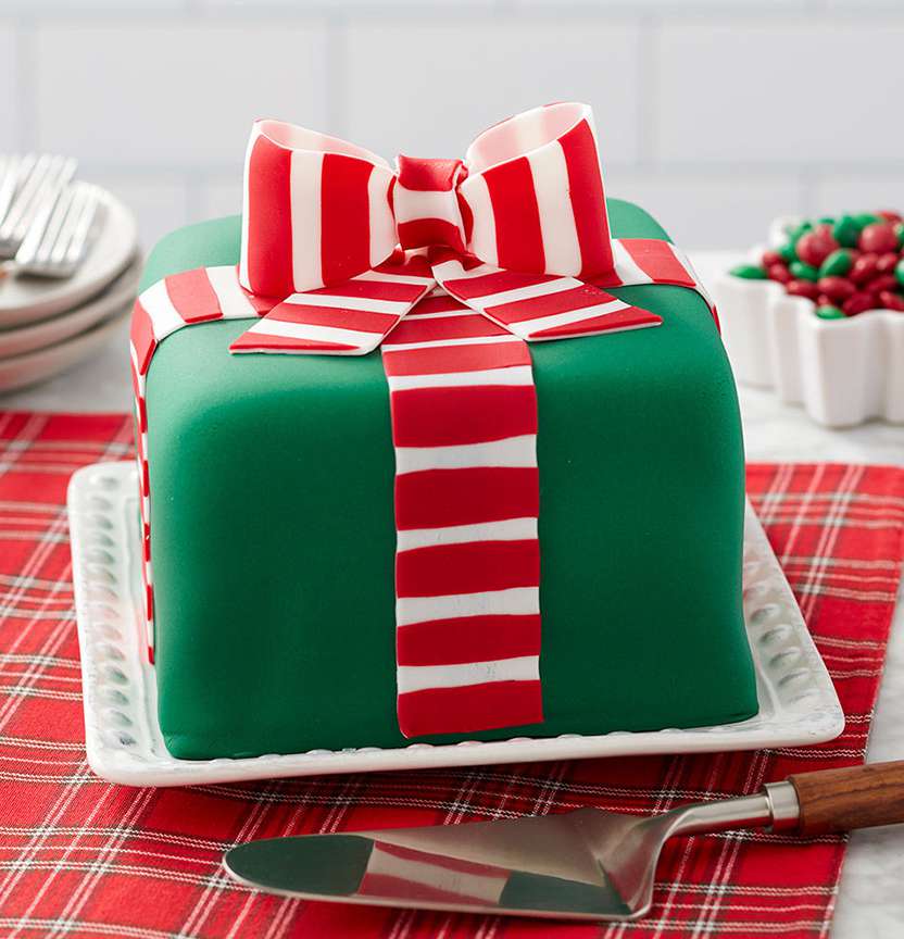 Striped Christmas Gift Cake Project