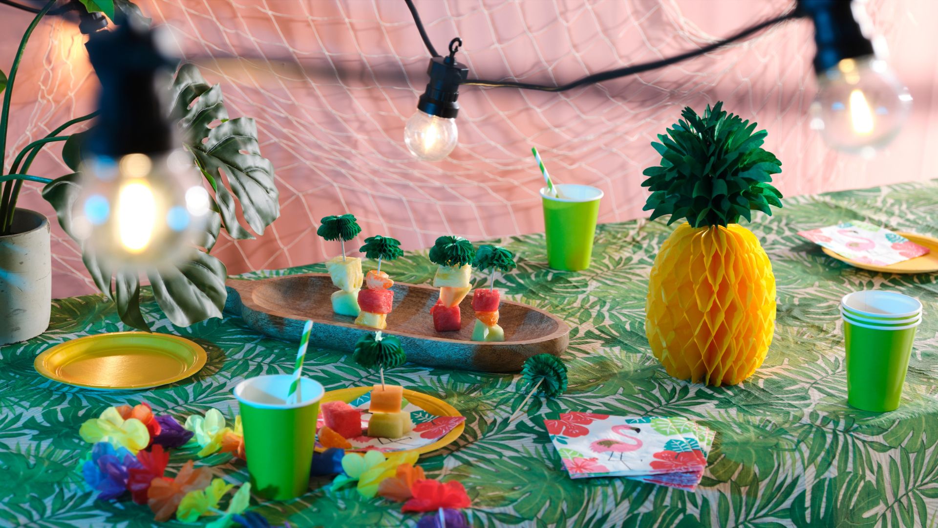 How To Throw A Hawaiian Theme Party At Home