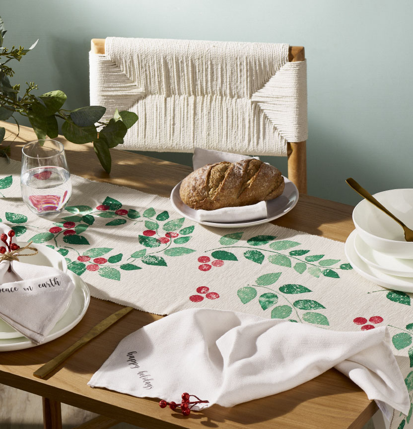 Tulip Christmas Fabric Paint Table Runner Project
